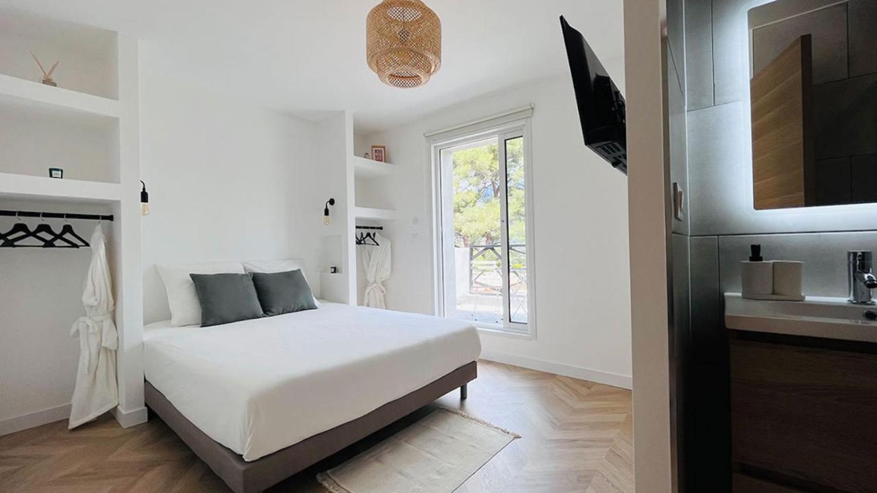 Villa Holistika : Bed And Breakfast / Pool / Air Conditioning/ Mont Faron Toulon Dış mekan fotoğraf